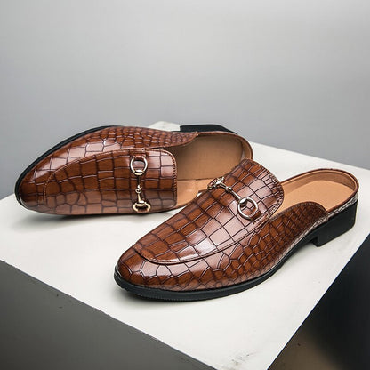 Trendoire Schoenen Chique loafers met krokodillenmotief en gouden gesp