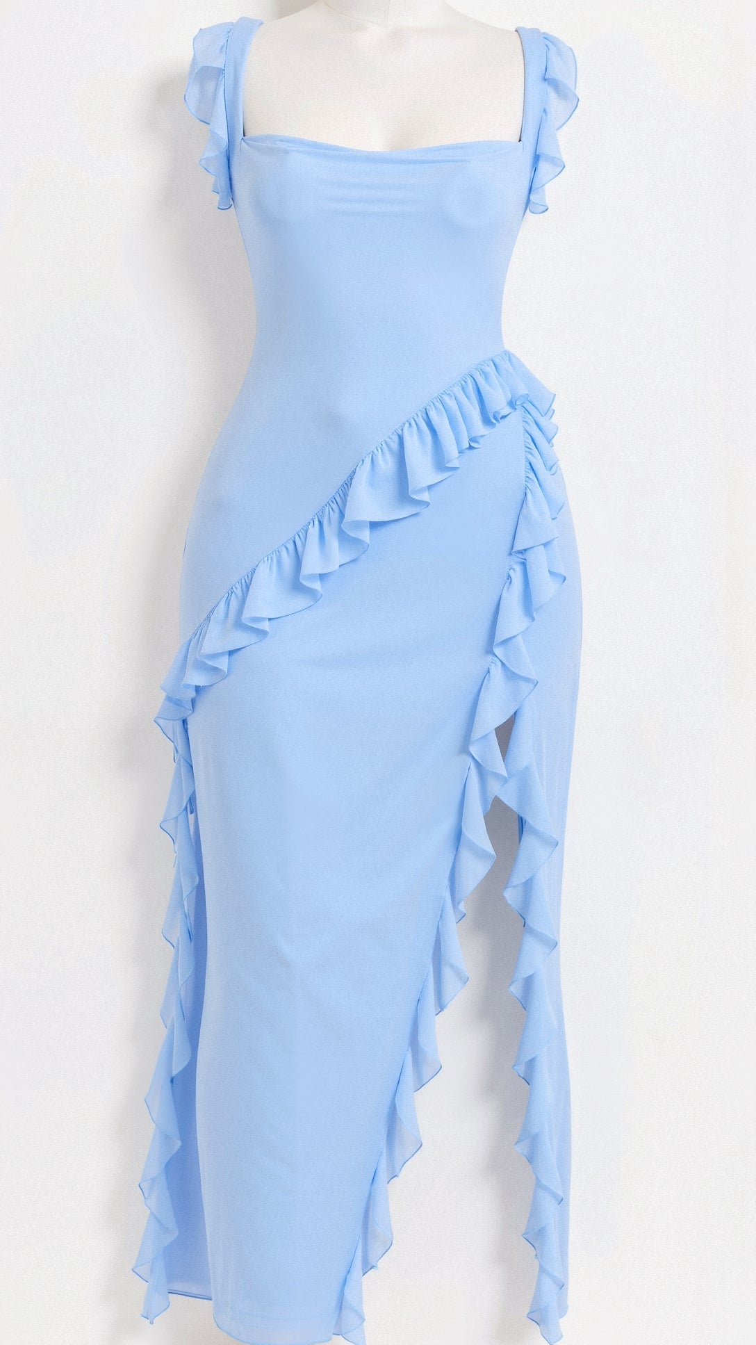 https://cdn.shopify.com/s/files/1/0806/5564/7050/files/muller-mode-avery-kleid-maxikleid-mit-ruschen-kleider-951204.jpg?v=1736675518
